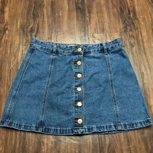 Cute denim skirt